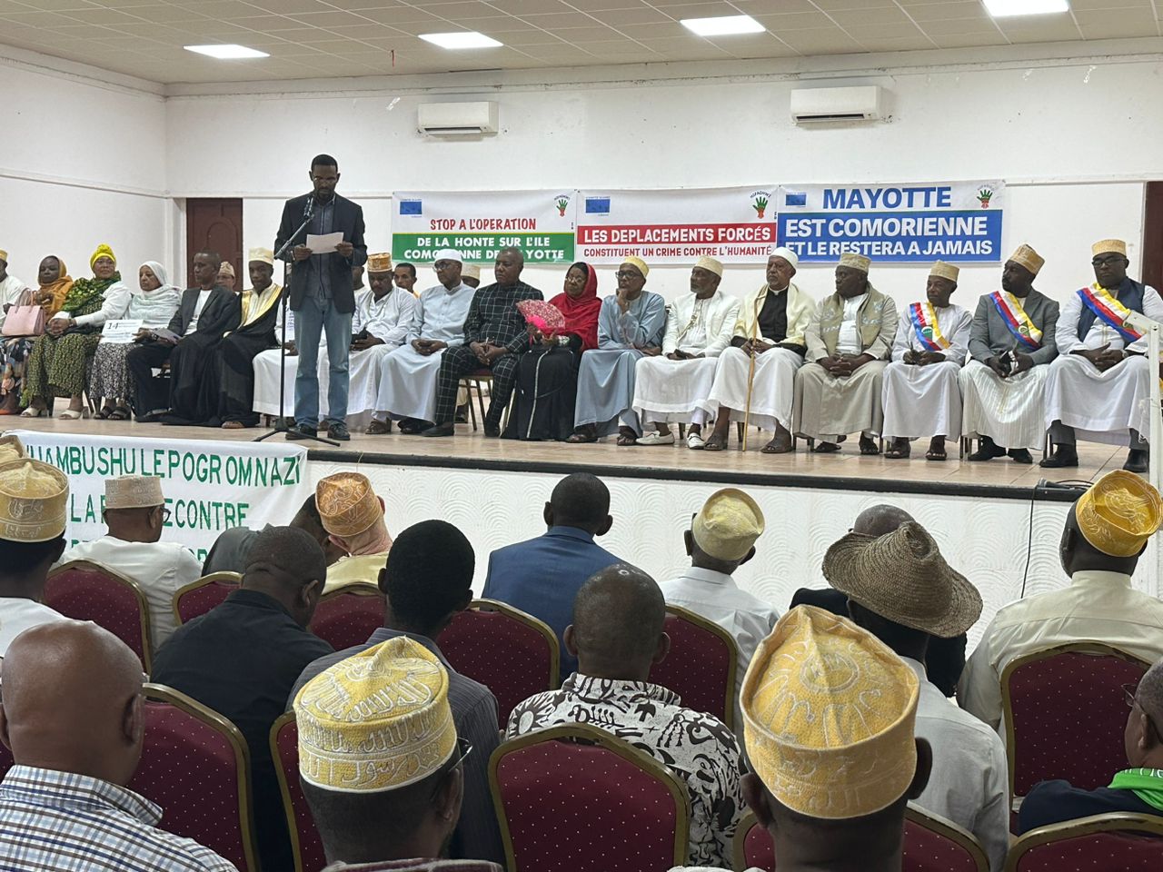 image Le gouvernement sous pression de la société civile